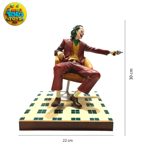 فیگور جوکر Joker نشسته 